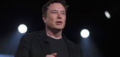 Κορωνοϊός: Η Tesla προσφέρεται να κατασκευάσει αναπνευστήρες λέει ο Ίλον Μασκ  