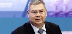 Α. Σιάμισιης: Στόχος των ΕΛΠΕ για διυλιστήρια και καύσιμα πιο φιλικά στο περιβάλλον