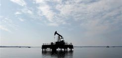 Οι ενεργειακές αγορές βυθίζονται στη δίνη του εμπορικού πολέμου