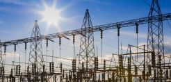 Σημαδεύει τα 300 ευρώ/MWh η χονδρεμπορική τιμή ρεύματος - Κινητικότητα στο ΥΠΕΝ για τις επιδοτήσεις του Φεβρουαρίου