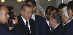 Στο Κατάρ για επαφές και για τα ενεργειακά βρίσκονται Ερντογάν και Αλμπαϊράκ