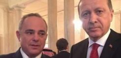 Μ. Πουλλάδος: Λυκοφιλίες με αντάλλαγμα το αέριο