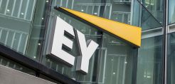 Καταναλωτική έρευνα EY: Το 68% των καταναλωτών παγκοσμίως ζητούν οι επιχειρήσεις να αναλάβουν δράση για τη βιωσιμότητα