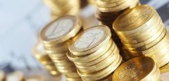 Χαλαρώνουν οι περιορισμοί στα capital controls