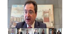 Eurobank: Η παγκόσμια οικονομία ανακάμπτει με τη βοήθεια των εμβολιασμών