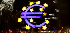 Η επιχειρηματική δραστηριότητα στην Ευρωζώνη επέστρεψε σε ανάπτυξη 