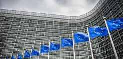 Εθνικά σχέδια για ενέργεια-κλίμα: Προειδοποιητική βολή από Κομισιόν στην Ελλάδα