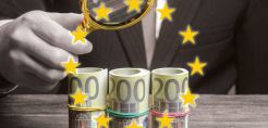 Bloomberg: Σχέδιο-σταθμός της ΕΕ για "γιγάντια" έκδοση ευρωομολόγου για ενέργεια και άμυνα