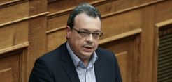 Φάμελλος για πολυνομοσχέδιο ΥΠΕΝ: Καθολική απαίτηση η απόσυρση του περιβαλλοντοκτόνου νομοσχεδίου