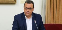 Φάμελλος: Είμαστε απαιτητικοί στο δικαίωμα της χώρας στην ανάπτυξη