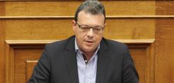 Φάμελλος: Η ΝΔ φοβάται τις κοινωνικές αντιδράσεις και περιορίζει τη δημοκρατία με  το αντιπεριβαλλοντικό νομοσχέδιο
