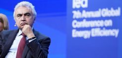 ΙΕΑ: Η ελληνική κυβέρνηση πρέπει να "φρενάρει" το φυσικό αέριο - Αιχμές για ανταγωνισμό και την ανεξαρτησία της ΡΑΕ