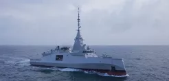 Η Γαλλία καλεί Ελλάδα και Ιταλία να συνδράμουν στη διασφάλιση της ναυσιπλοΐας στην Ερυθρά Θάλασσα