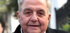 Φλαμπουράρης: Δεν θα περάσουν στα χέρια ιδιωτών ενέργεια και νερό