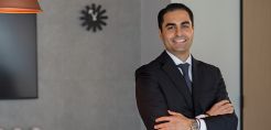 Παρουσίαση βιβλίου Ομράν: Αναγκαία η ενότητα για την πράσινη μετάβαση – Τα μηνύματα πολιτικών, τραπεζιτών και αγοράς