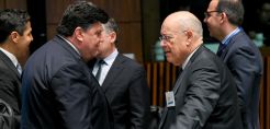 Συμβούλιο Υπουργών Ενέργειας: Χωρίς συμφωνία για την μεταρρύθμιση της αγοράς ηλεκτρισμού - Ζυμώσεις επί ζυμώσεων για τους μηχανισμούς ανάκτησης υπερεσόδων και αμοιβής διαθεσιμότητας ισχύος που πρότεινε η Ελλάδα