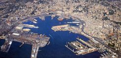 Πλωτή μονάδα παραγωγής πράσινης ενέργειας στο λιμάνι της Γένοβας