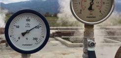 Υπεγράφη η σύμβαση για τη μίσθωση του γεωθερμικού πεδίου Ακροποτάμου 