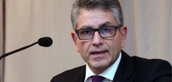 Το παράδειγμα του ΟΤΕ για τη ΔΕΗ - Τι έλεγε για τα θέματα της ενεργειακής αγοράς ο Γ. Θωμάς ως στέλεχος της Κομισιόν