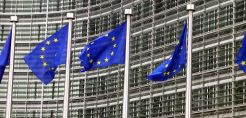 Δυσαρεστημένη η Κομισιόν για το μοντέλο ΔΕΠΑ-ΔΕΣΦΑ
