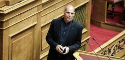 Βαρουφάκης: Τα υπόλοιπα κόμματα μάς δώρισαν το μονοπώλιο τής προγραμματικής εναντίωσης σε κάθε εξόρυξη
