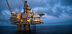 Τι θα πληρώσουν Chevron και HelleniQ Energy για έρευνες και φόρους στα οικόπεδα σε Πελοπόννησο και Κρήτη