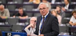 Μανιάτης: 2,5 χρόνια μετά και με 2 δισ. χαμένα το χρόνο για το ασφαλιστικό οι ΣΥΡΙΖΑΝΕΛ ενεργοποιούν το νόμο που καταψήφισαν