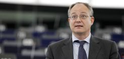 Στην Ελλάδα αντιπροσωπεία της Οικονομικής και Νομισματικής Επιτροπής του ΕΚ - Επαφές με Τσίπρα και Μητσοτάκη