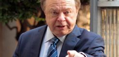Ο μεγιστάνας του πετρελαίου, Χάρολντ Χαμ, επικρατέστερος υποψήφιος για υπουργός Ενέργειας των ΗΠΑ