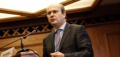 Χατζηδάκης: Απόλυτη προτεραιότητα τα θέματα περιβάλλοντος - κλιματικής αλλαγής