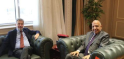 Η ηλεκτρική διασύνδεση Αιγύπτου-Ιταλίας βρέθηκε στο επίκεντρο συνάντησης στο Κάιρο