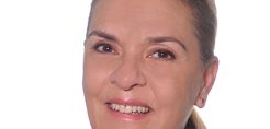 Χρειάζεται η δημιουργία νέας επαγγελματικής κουλτούρας που θα κρίνει τους ανθρώπους με βάση την ικανότητα, την εργατικότητα και το ήθος τους