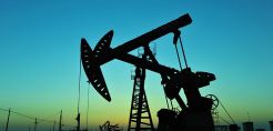 ΙΕΑ: Αυξάνει την πρόβλεψη για τη ζήτηση πετρελαίου φέτος - Παραμένει ο κίνδυνος του Covid-19
