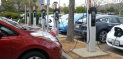Το γερμανικό παράδειγμα για την ηλεκτροκίνηση μελετά η κυβέρνηση – Τι αναφέρει έκθεση της ελληνικής πρεσβείας στο Βερολίνο