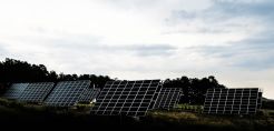 ΔΕΠΑ Εμπορίας: Εξαγόρασε την NEW SPES CONCEPT με φωτοβολταϊκά 232 MW – Προς απόκτηση και του 51% της North Solar – Ο στόχος του 1 GW σε ΑΠΕ