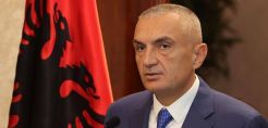 Ιλίρ Μέτα: «Κόκκινη γραμμή» το Σύνταγμα για συμφωνία στις θαλάσσιες ζώνες