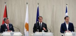 Τρεις συμφωνίες για ΑΠΕ, πολιτιστική κληρονομιά και ναυτικούς, υπέγραψαν Κύπρος, Ελλάδα και Ιορδανία