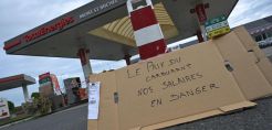 Η TotalEnergies αναστέλλει την παραγωγή πετρελαίου και φυσικού αερίου σε κράτη της Μέσης Ανατολής 
