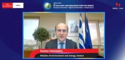 Οι 11 πρωτοβουλίες του ΥΠΕΝ προς χρηματοδότηση από το Ταμείο Ανάκαμψης - Δίκτυα, αποθήκευση, έξυπνοι μετρητές, εξοικονόμηση
