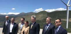 Με τις «ευλογίες» του Αμερικανού πρέσβη Τζέφρι Πάιατ τα εγκαίνια του αιολικού πάρκου 38,4 MW των Nostira – Fortress στη Φωκίδα