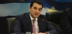Σκρέκας: Αποθήκευση ενέργειας και off shore αιολικά οι άμεσες θεσμικές πρωτοβουλίες του ΥΠΕΝ