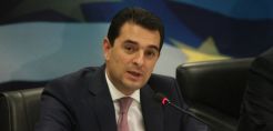Σκρέκας σε ΣΥΡΙΖΑ: Η επιδότηση που δίνει η κυβέρνηση στους λογαριασμούς ρεύματος για τα νοικοκυριά "αγγίζει" το 62%