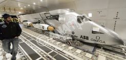 Το Solar Impulse 2 έτοιμο για τον πρώτο γύρο του κόσμου χωρίς καύσιμα