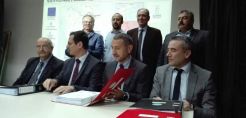 Έπεσαν οι υπογραφές στις συμβάσεις για την ηλεκτρική διασύνδεση Κρήτης-Πελοποννήσου