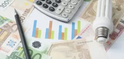 Τιμολόγια με αυξήσεις, αλλά και μειώσεις από τους παρόχους για τον Οκτώβριο - Στο ρυθμό του Dunkelflaute «χορεύει» ξανά η ήπειρος - Συναλλαγές 15 λεπτών από σήμερα στα ευρωπαικά χρηματιστήρια