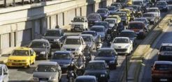 Συρρίκνωση 70% στην αγορά Ι.Χ.