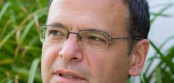 Julian Popov: «Πρωταθλητής» στην καθαρή ενέργεια μπορεί να καταστεί η ΝΑ Ευρώπη