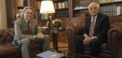 Κατρούγκαλος και Παυλόπουλος: Καταδίκασαν τις ενέργειες της Τουρκίας στην κυπριακή ΑΟΖ και την κάλεσαν να συμμορφωθεί