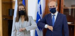 Συνάντηση Χατζηδάκη με Πηλείδου στα πλαίσια της τριμερούς - Στήριξη για Euroasia και EastMed