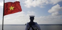Κίνα – Βιετνάμ: Μαχητικά αεροσκάφη πάνω από εξέδρα εξόρυξης πετρελαίου